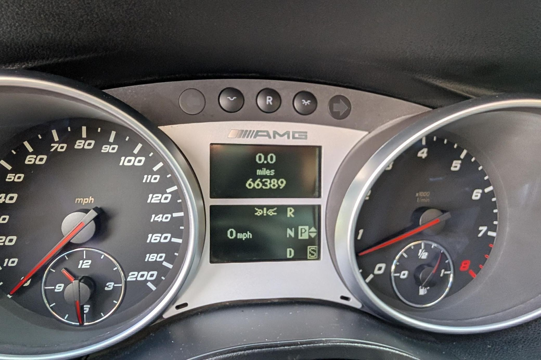 2007 Mercedes-Benz R63 AMG - Image 13