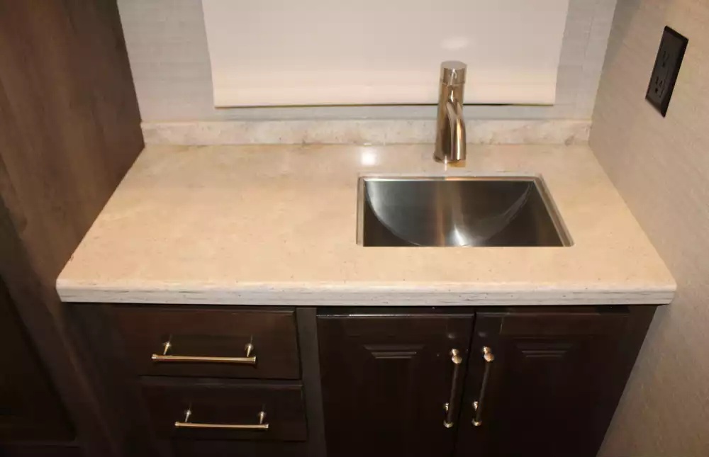 2019 Entegra Coach Emblem 36T - Image 14