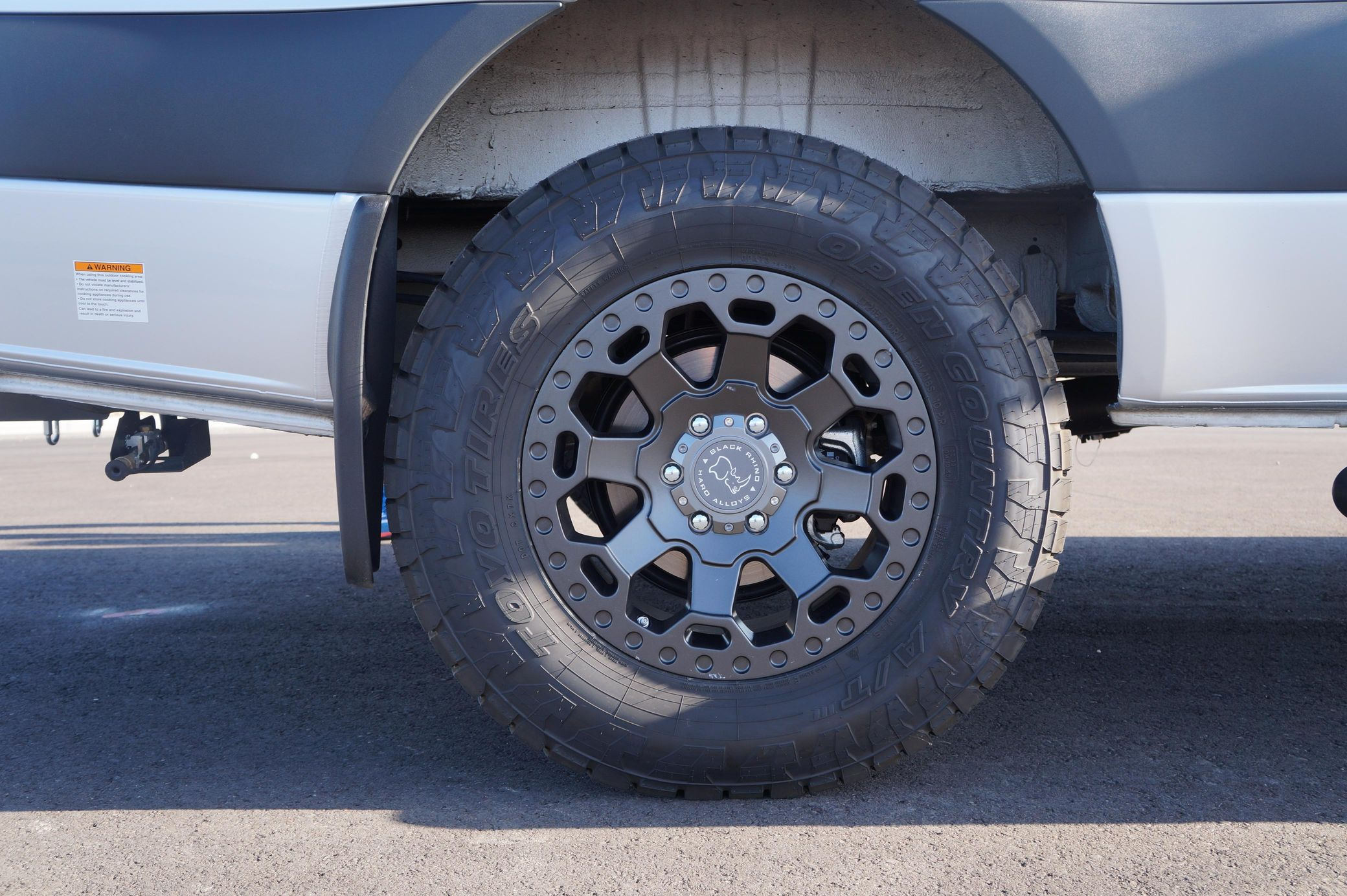 2022 Thor Sanctuary 4x4 - Image 44