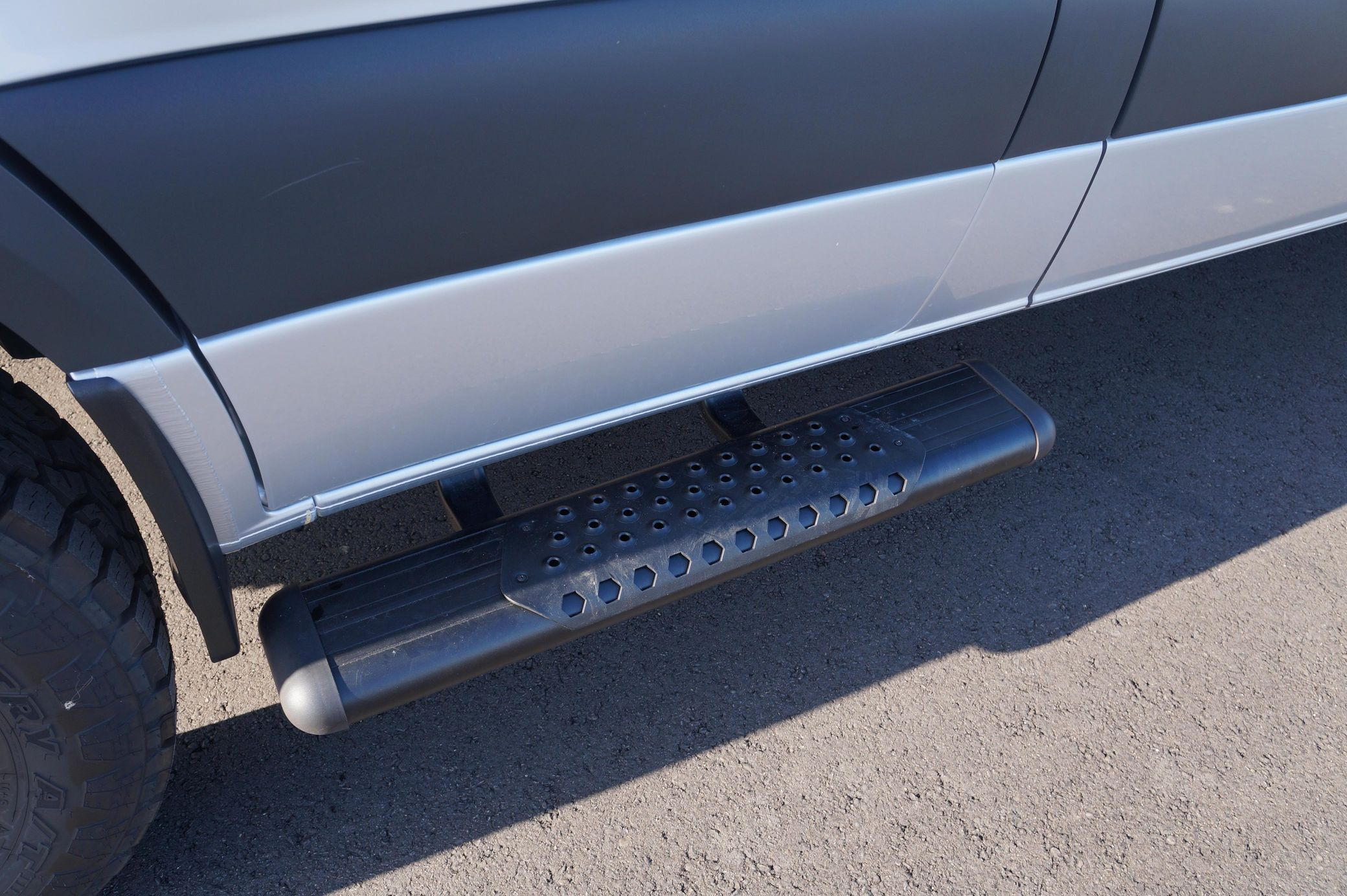 2022 Thor Sanctuary 4x4 - Image 45