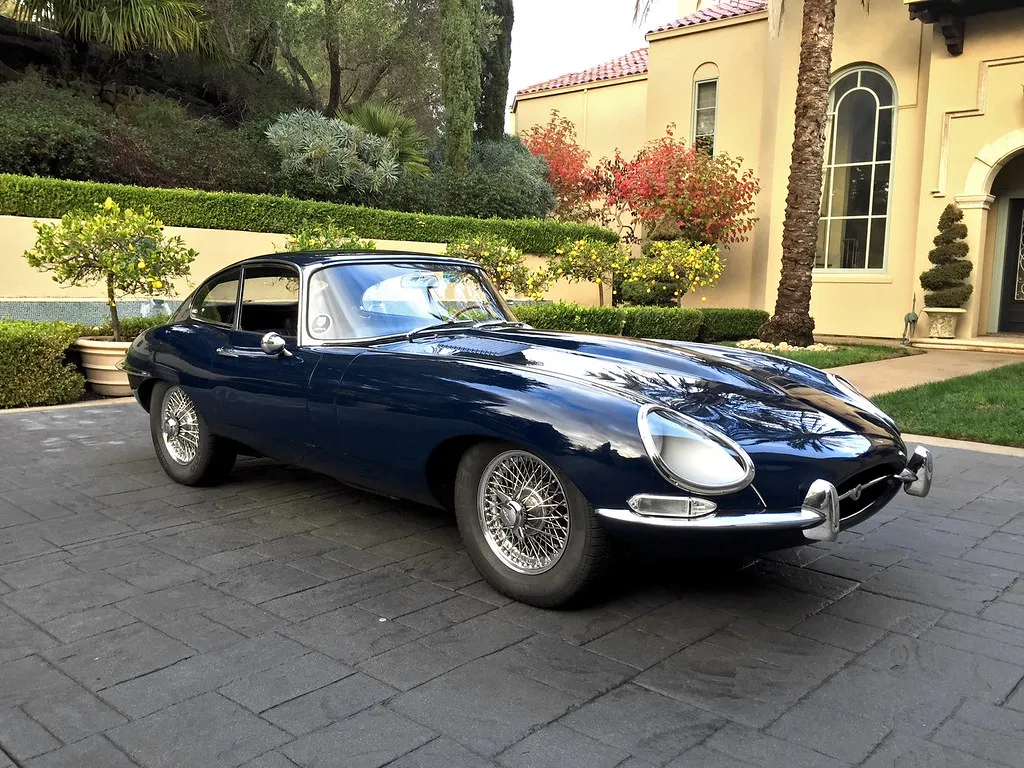 1966 Jaguar E-Type 4.2 Coupe - Image 2