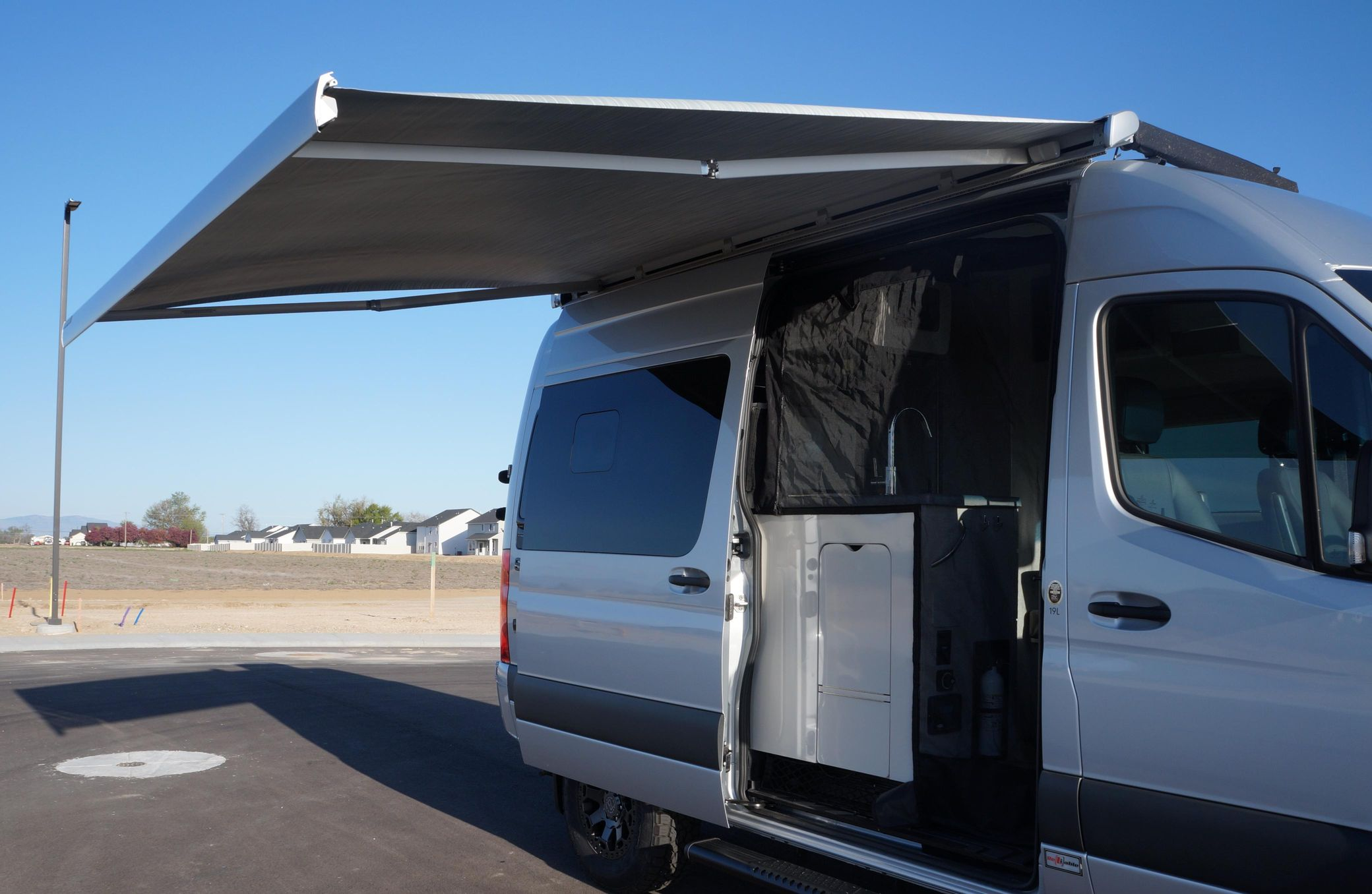 2022 Thor Sanctuary 4x4 - Image 48