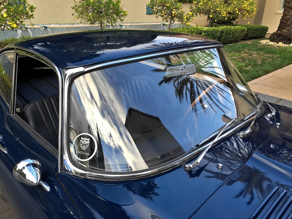 1966 Jaguar E-Type 4.2 Coupe - Image 11