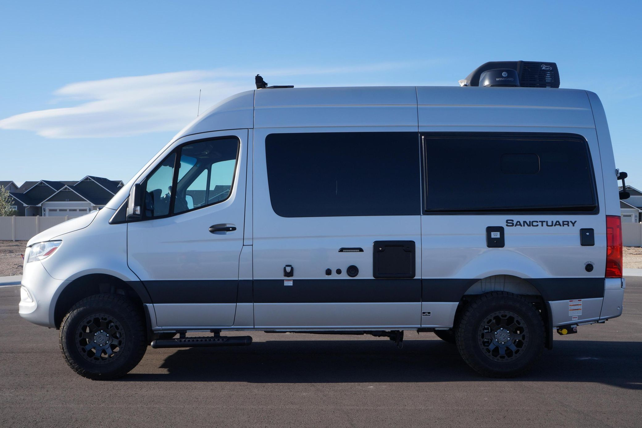 2022 Thor Sanctuary 4x4 - Image 4